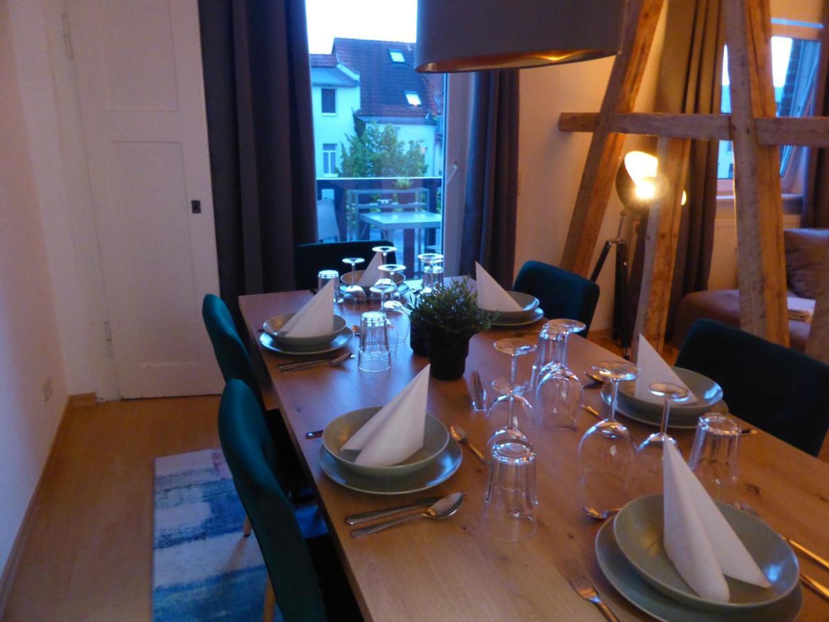 Apartment Napoleon, Naehe Zentrum, 2 Schlafzimmer, Grosser Balkon, Free Wifi ,Parken Jena Buitenkant foto