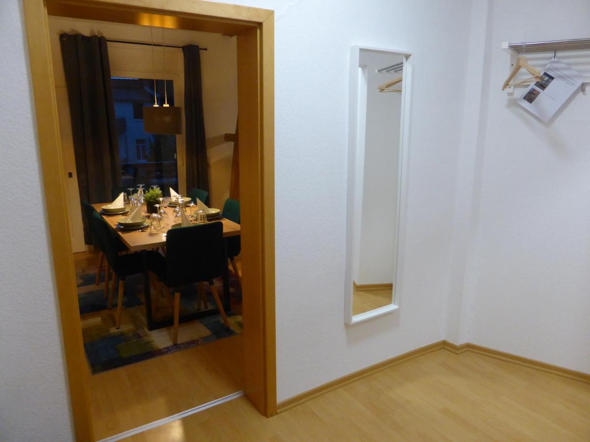 Apartment Napoleon, Naehe Zentrum, 2 Schlafzimmer, Grosser Balkon, Free Wifi ,Parken Jena Buitenkant foto