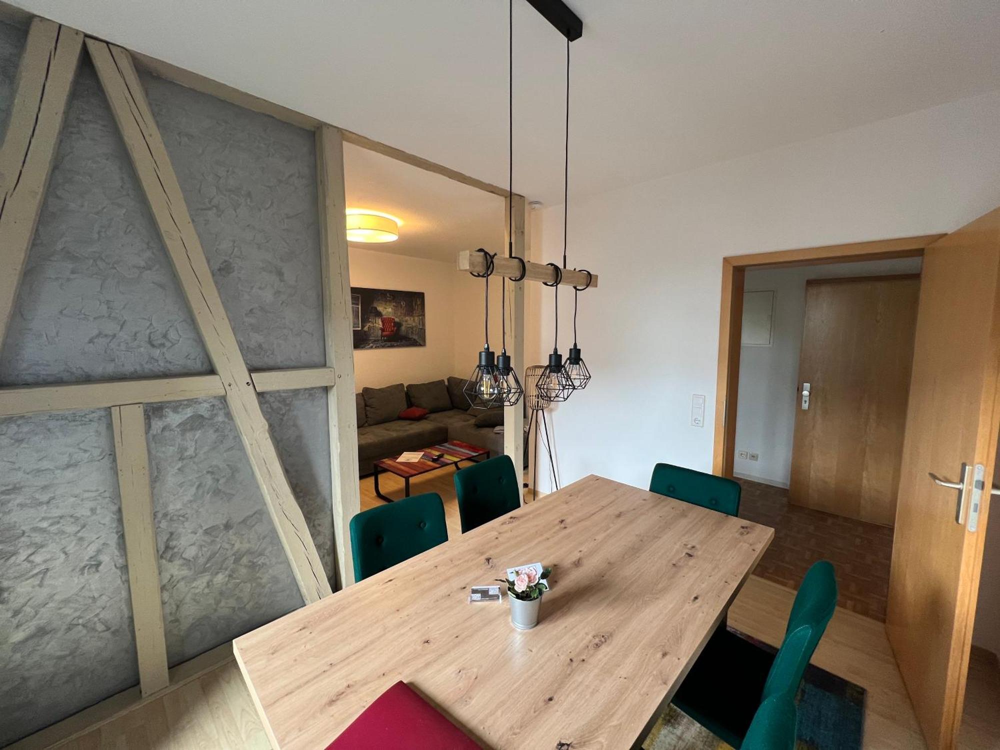 Apartment Napoleon, Naehe Zentrum, 2 Schlafzimmer, Grosser Balkon, Free Wifi ,Parken Jena Buitenkant foto