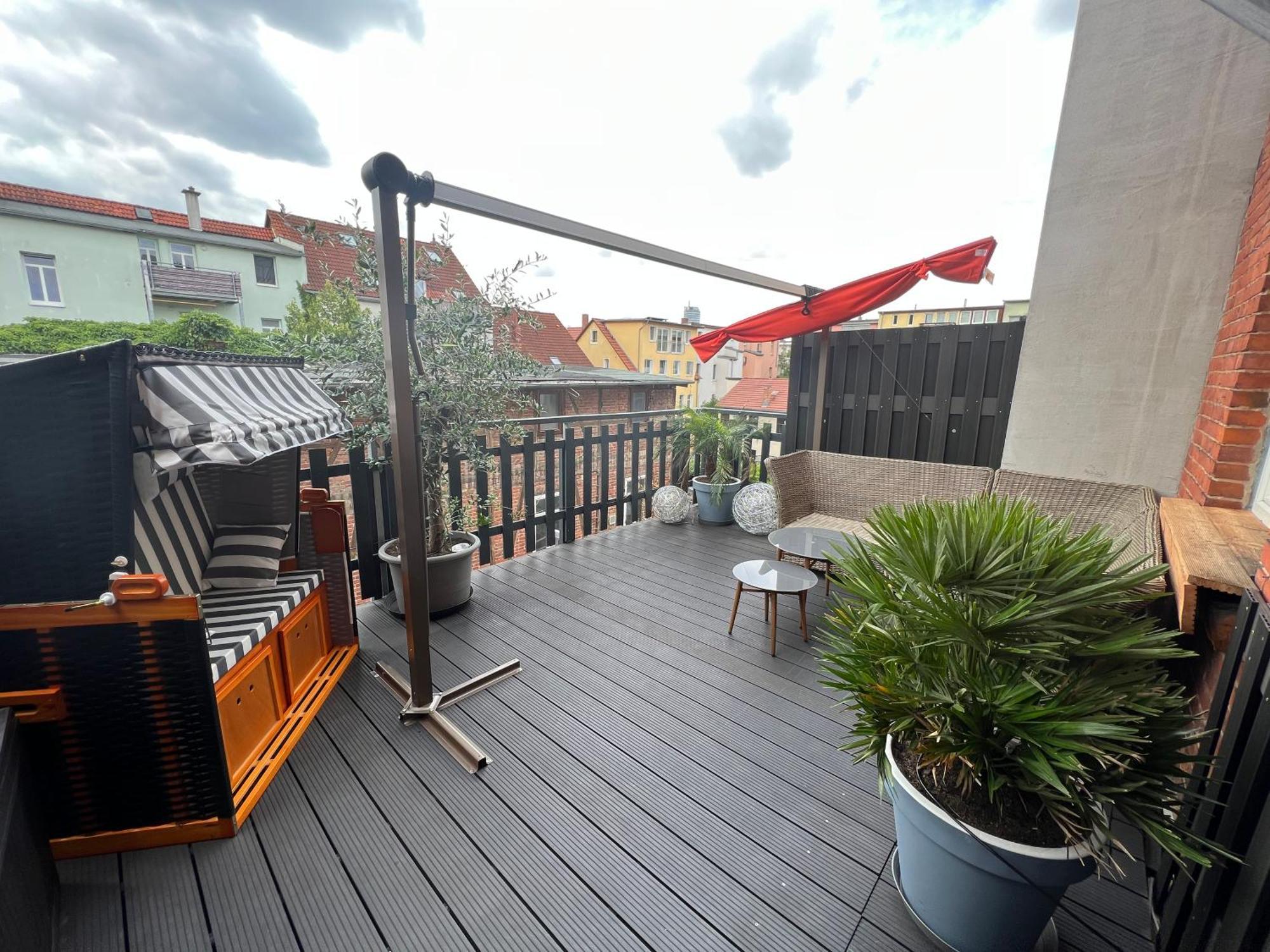 Apartment Napoleon, Naehe Zentrum, 2 Schlafzimmer, Grosser Balkon, Free Wifi ,Parken Jena Buitenkant foto